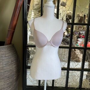 Women’s Pink Victoria Secret Bra Beige 34C Good condition